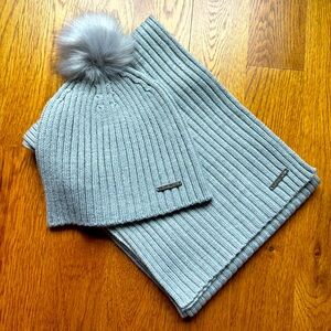 MICHAEL KORS Scarf and Beanie Gray